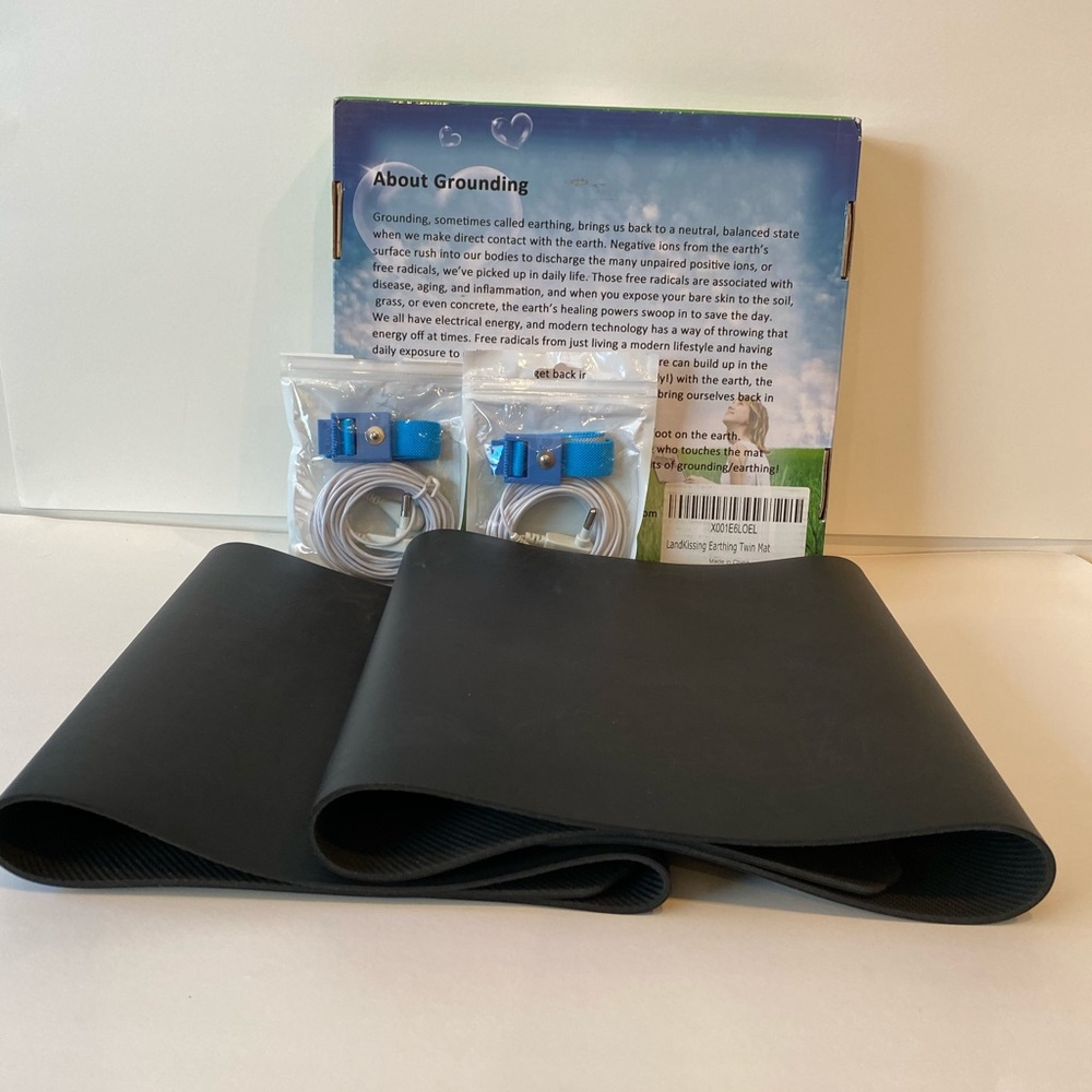 Land Kissing Grounding Matts new